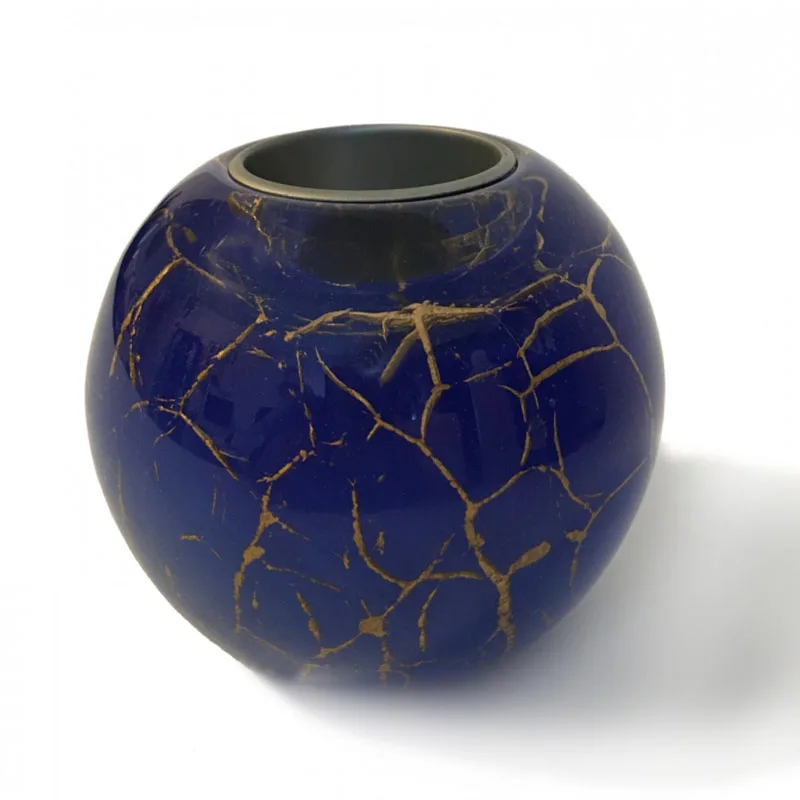 Blauw met blad goud